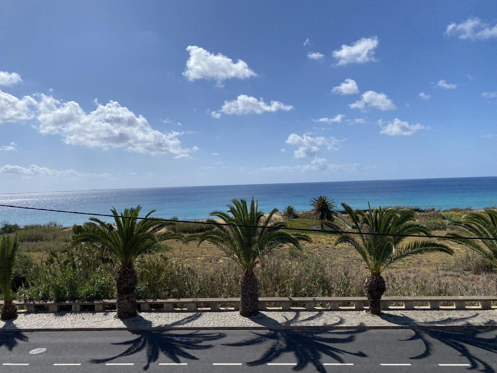 Casa Pedras Pretas - By Wehost * Porto Santo
