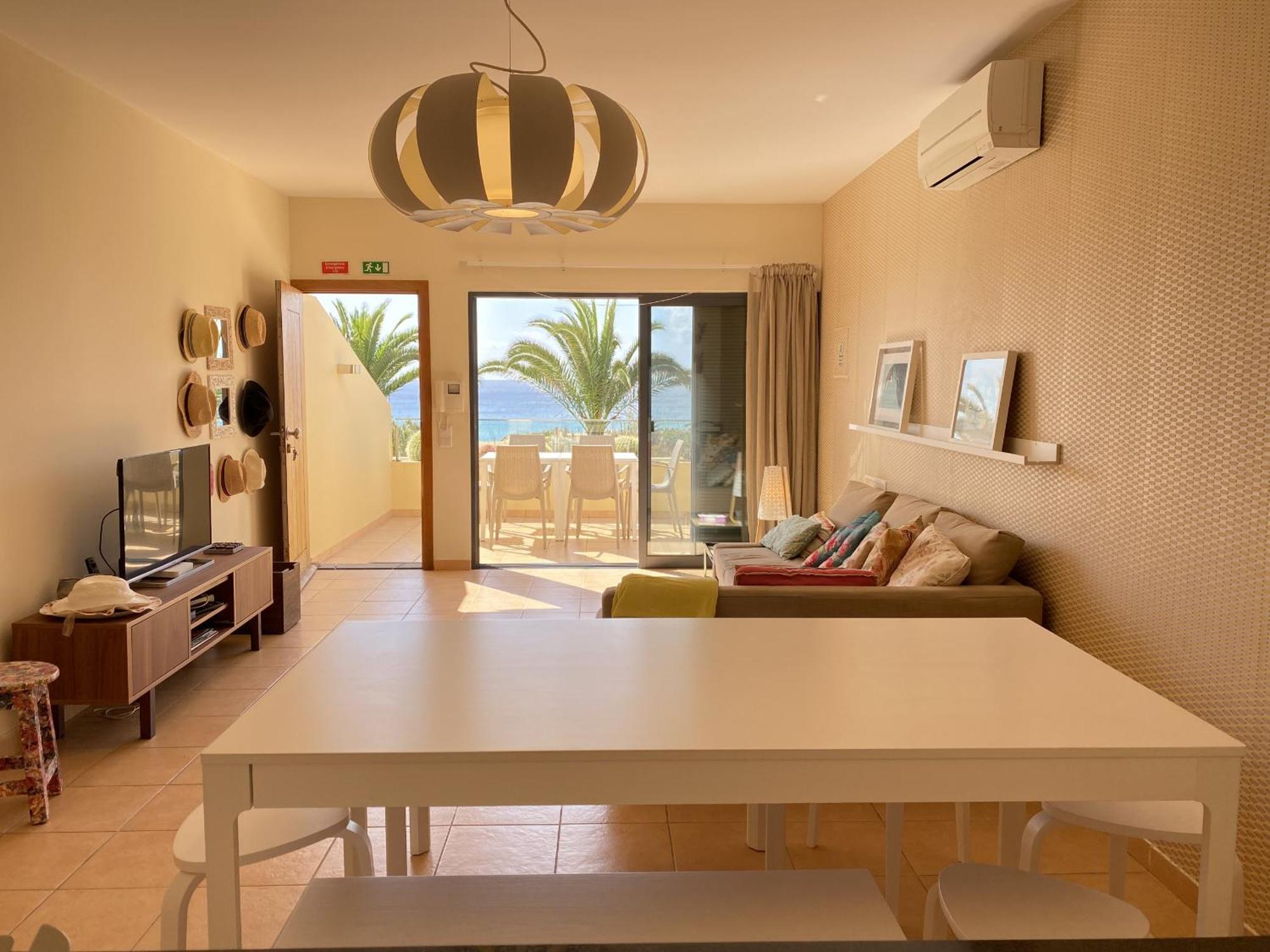 Casa Pedras Pretas - By Wehost Villa *
